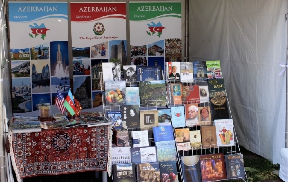 Los-Ancelesdə keçirilən kitab festivalında Azərbaycan da təmsil olunub