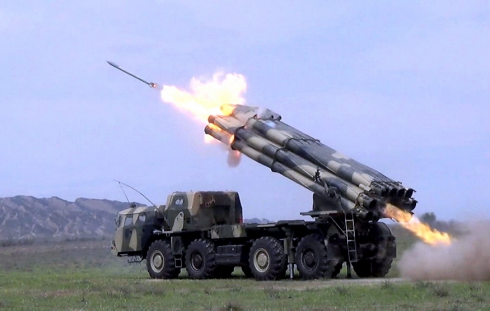 Ракетные и артиллерийские подразделения провели боевые стрельбы