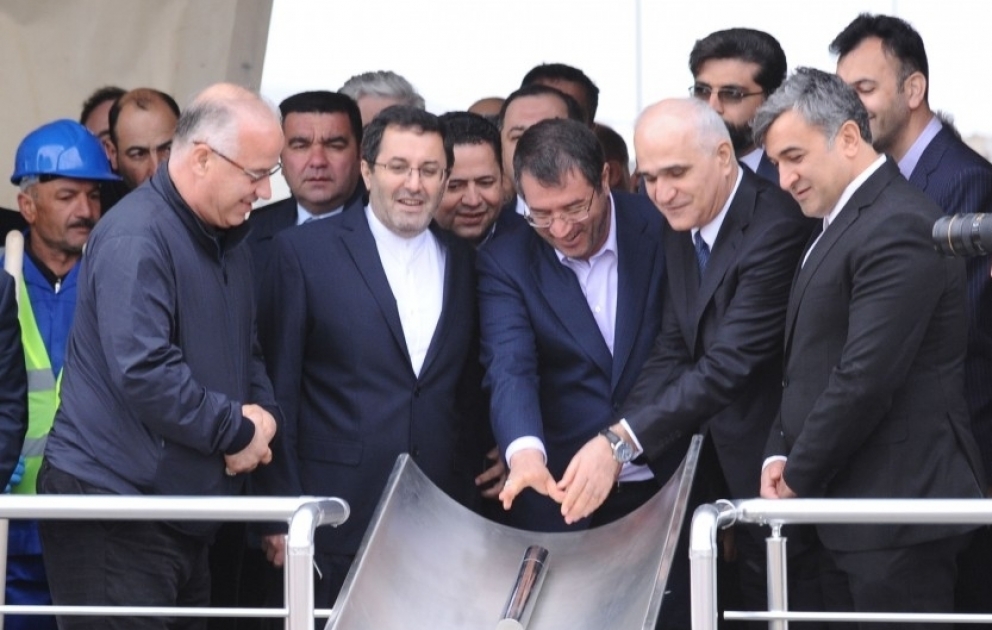 Pose de la première pierre de l’usine de production d'autobus et de camions à Hadjigaboul