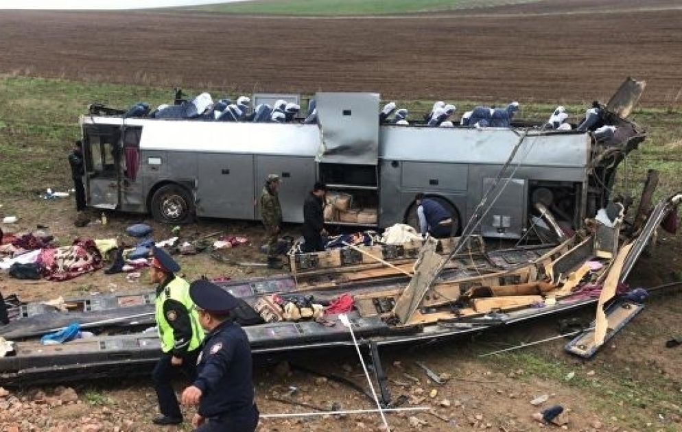 Qazaxıstanda avtobus qəzası: 11 ölü, 29 yaralı