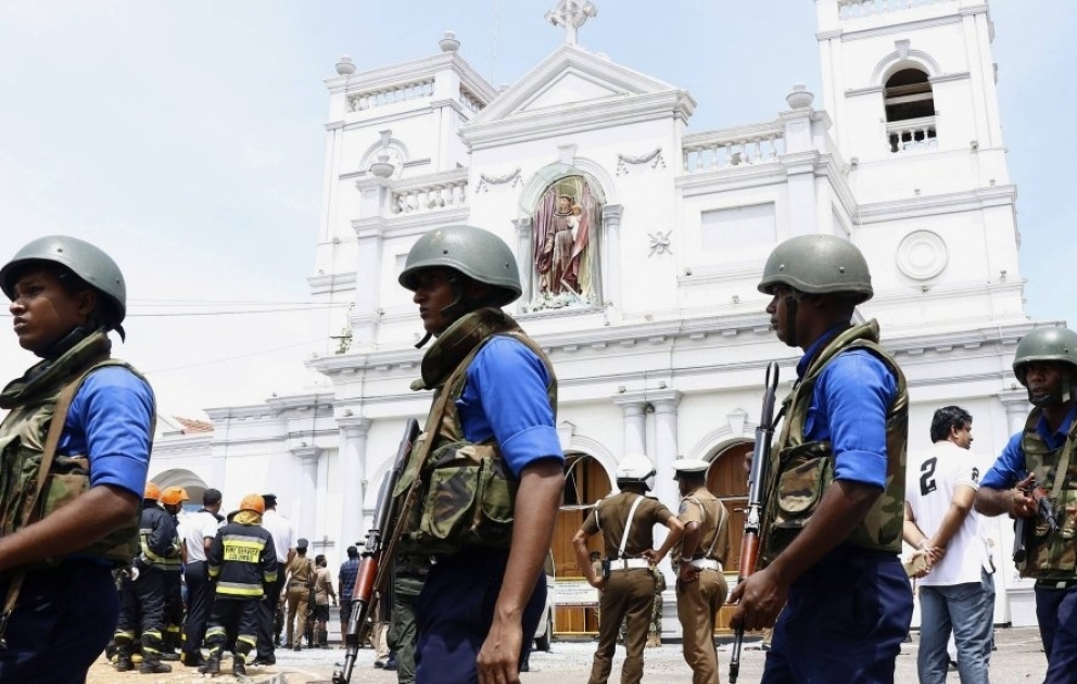 Şri-Lanka prezidenti müdafiə nazirini və polis rəhbərini istefa verməyə çağırıb