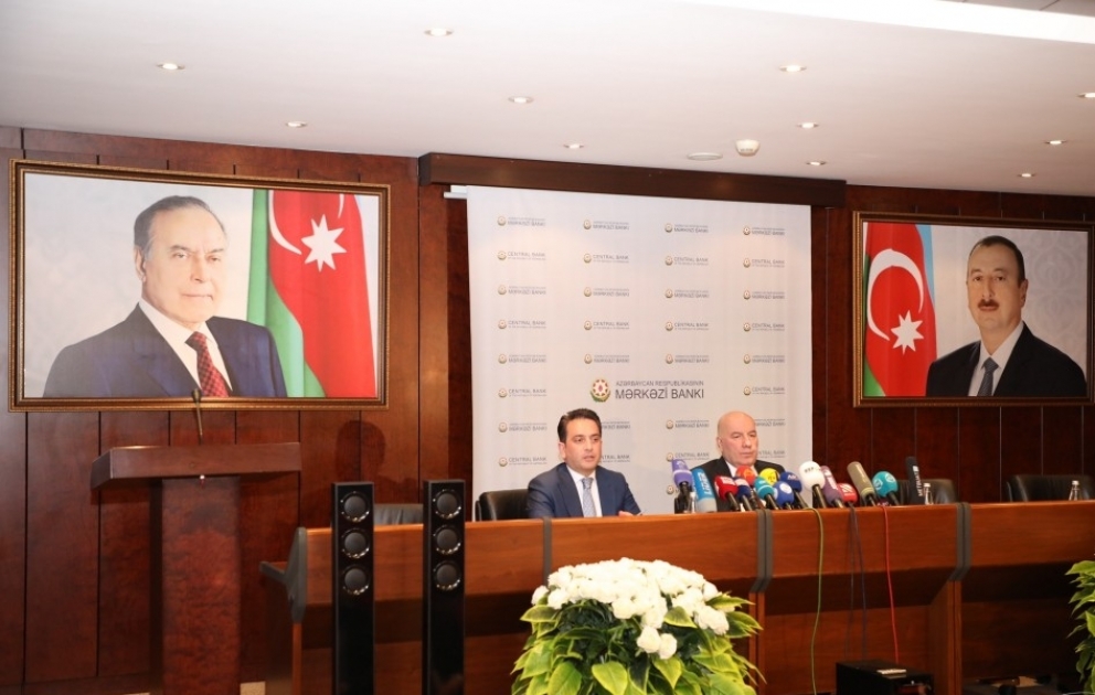 Azərbaycan Mərkəzi Bankı uçot dərəcəsini azaldıb