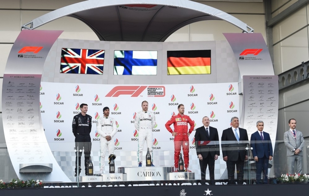 F1 SOCAR Azerbaijan Grand Prix ended in Baku 
President Ilham Aliyev and first lady Mehriban Aliyeva watched race
