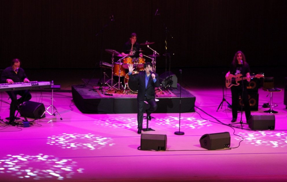 Concert du chanteur connu russe Alexandre Serov à Bakou