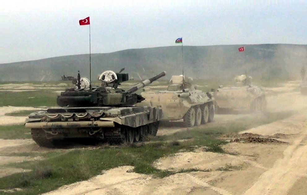 Начались совместные азербайджано-турецкие тактические учения с боевой стрельбой