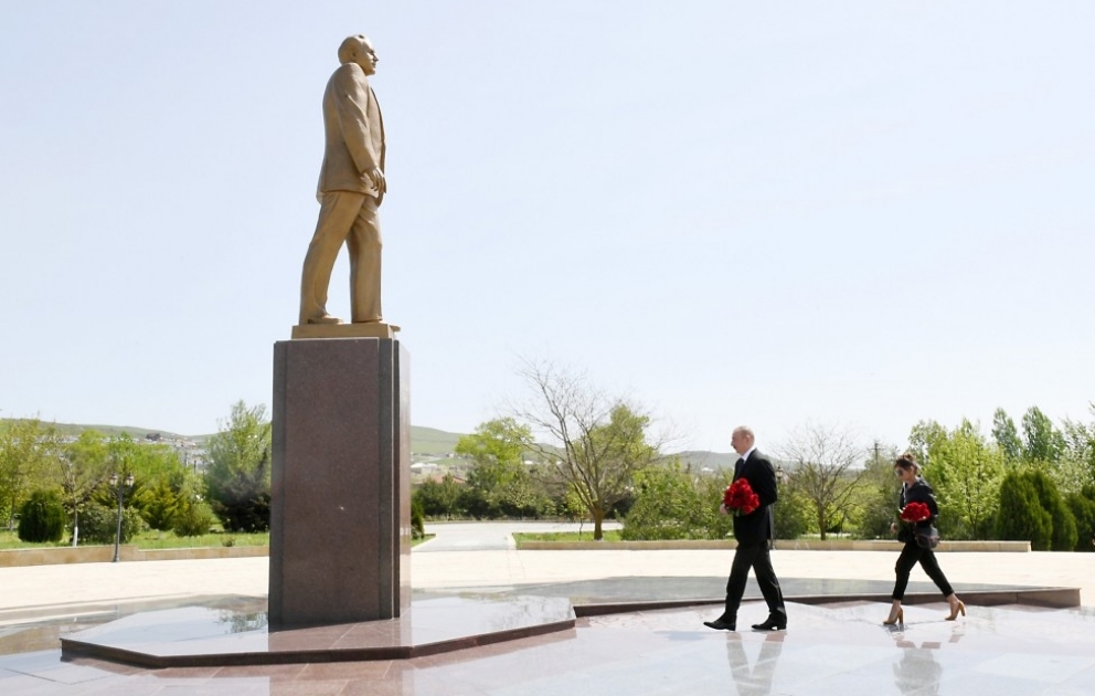 Prezident İlham Əliyev Qobustan rayonuna səfərə gəlib