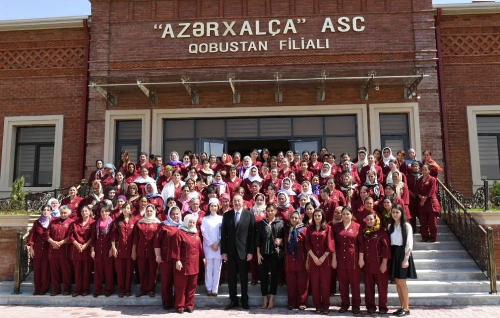 Gobustan-Filiale der Teppichfabrik von "Azerkhalcha" eröffnet