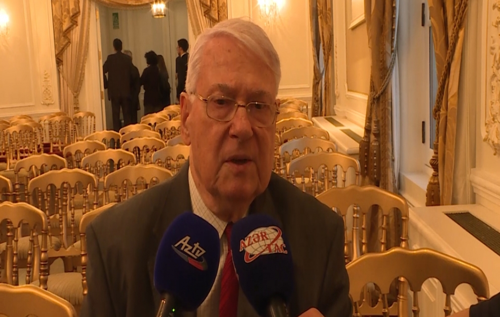 Jan Perrən: Heydər Əliyev kimi böyük şəxsiyyətlərin layiqli qiymətini zaman verir