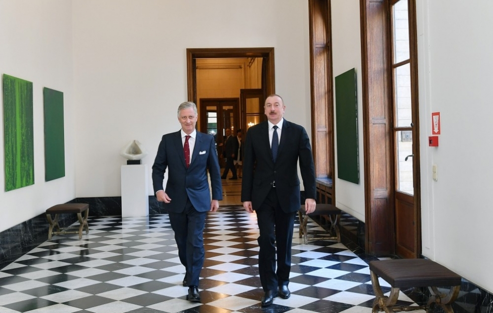 Präsident Ilham Aliyev trifft König der Belgier Philippe in Brüssel
