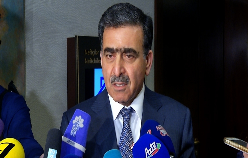 Mərkəzi bankın rəsmisi manatın sabitliyini dəyərləndirdi