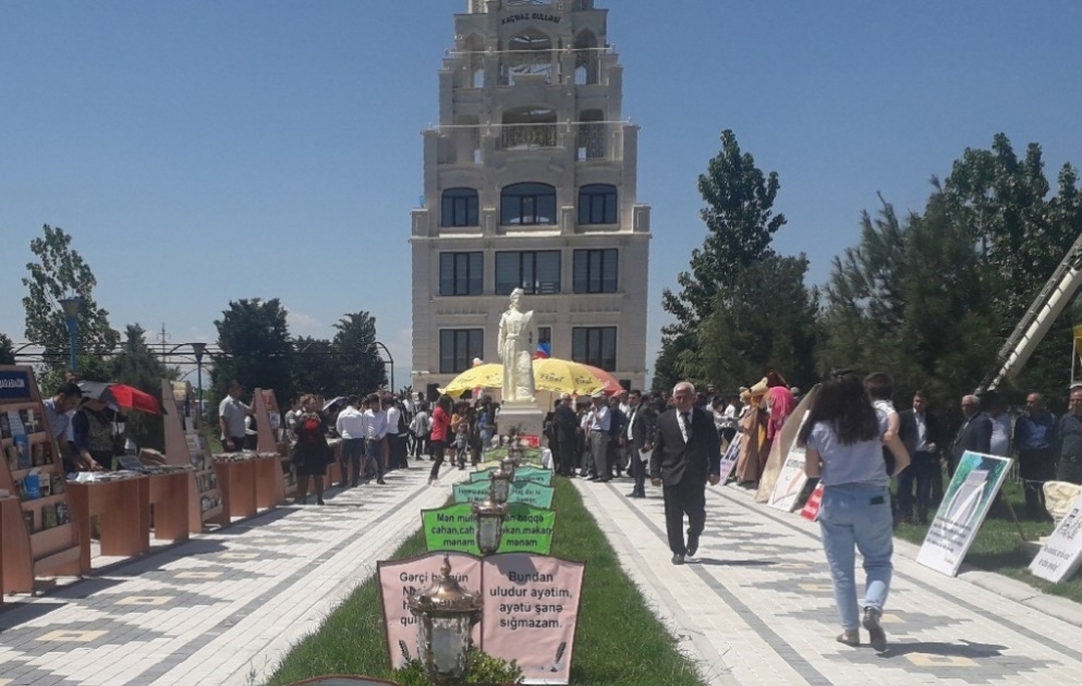 Xaçmazda ən çox kitab oxuyanlar mükafatlandırılıb