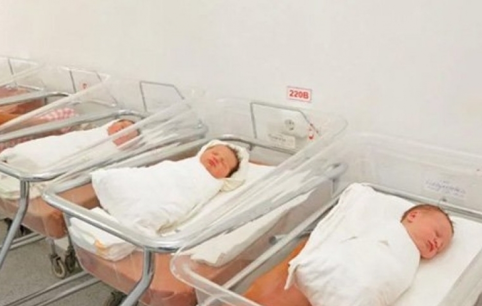 За три месяца в Азербайджане на свет появились свыше 32 тыс. новорожденных