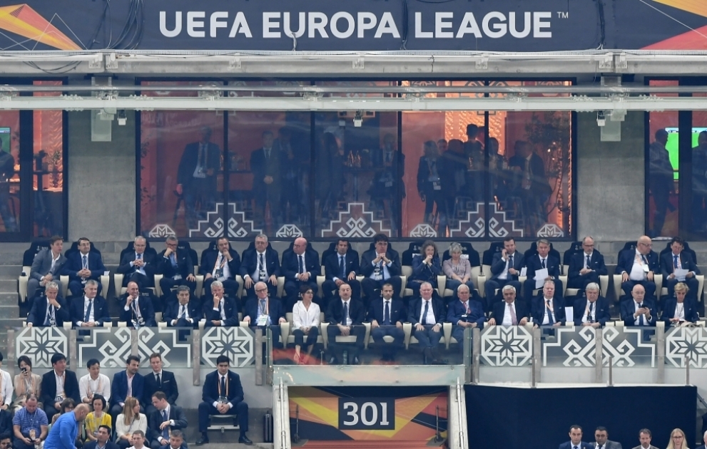 Chelsea triumphiert in Baku 
Präsident Ilham Aliyev schaute beim Londoner Finale zu