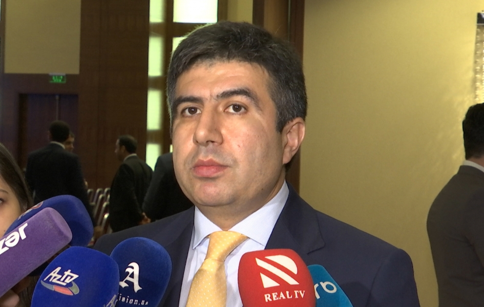 Vəkilliyə qəbul qaydalarının və ixtisas suallarının yüngülləşdirilməsinə ehtiyac var