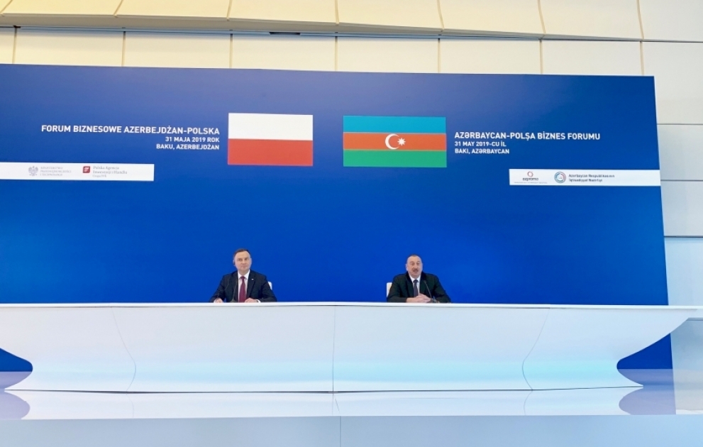 В Баку состоялся азербайджано-польский бизнес-форум