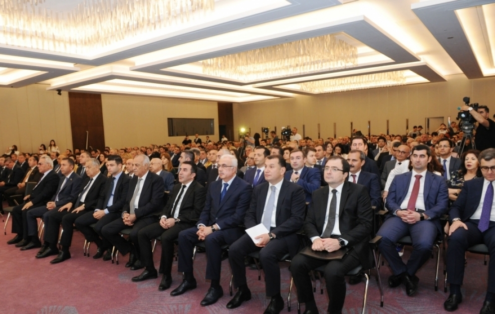 Sahibkarlar Gününə həsr olunmuş konfrans keçirilib