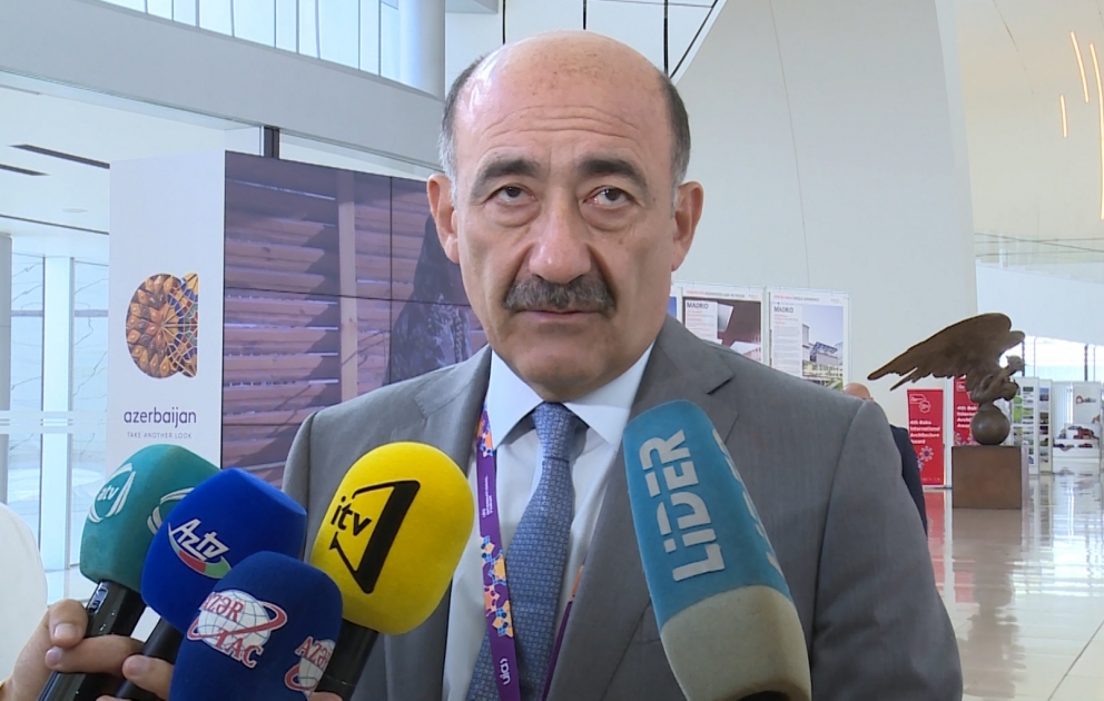Əbülfəs Qarayev: Bu tədbir paytaxt Bakınının tarixi, müasir memarlığı ilə tanışlıq üçün gözəl vasitədir