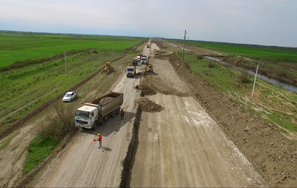 Ucar-Zərdab-Ağcabədi avtomobil yolu yenidən qurulur