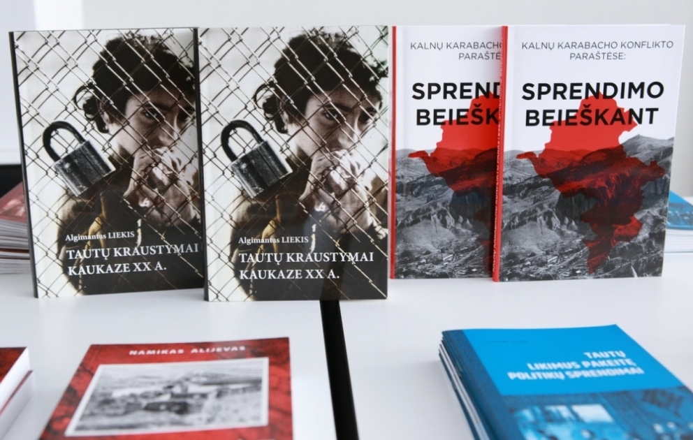Litvada “Qara bağın faciəsi” kitabının imza mərasimi olub