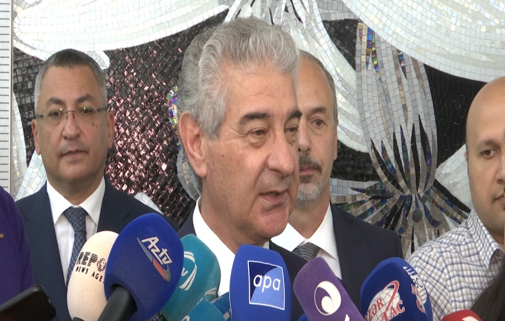 Baş Nazirin müavini: Özəl sektorda çalışanların da minimum maaşı artacaq