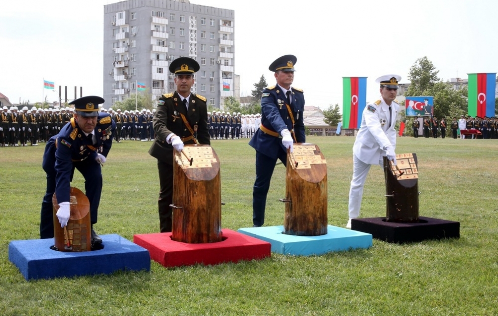 Azərbaycan Ali Hərbi Məktəbində buraxılış mərasimi keçirilib