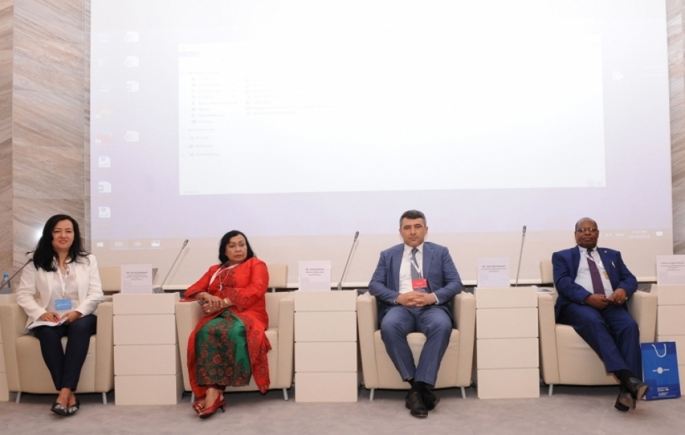 BMT-nin Dövlət Xidmətləri Forumu işini seminarlarla davam etdirib