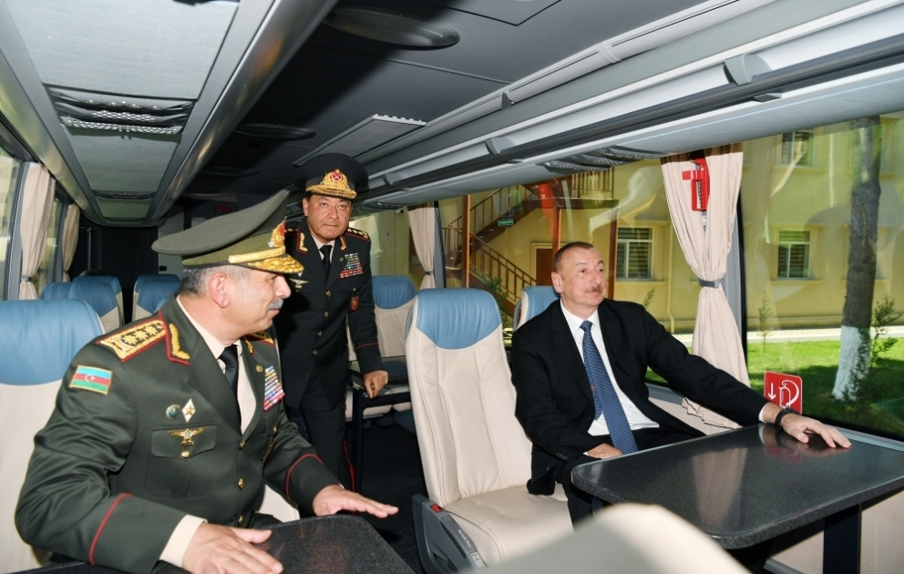 Le président Ilham Aliyev a inspecté les conditions créées au Lycée militaire Djamchid Nakhtchivanski après les travaux de reconstruction