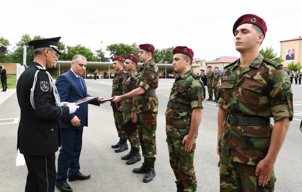 Feierliche Entlassung von Armeeangehörigen von Staatssicherheitsdienst aus Grundwehrdienst