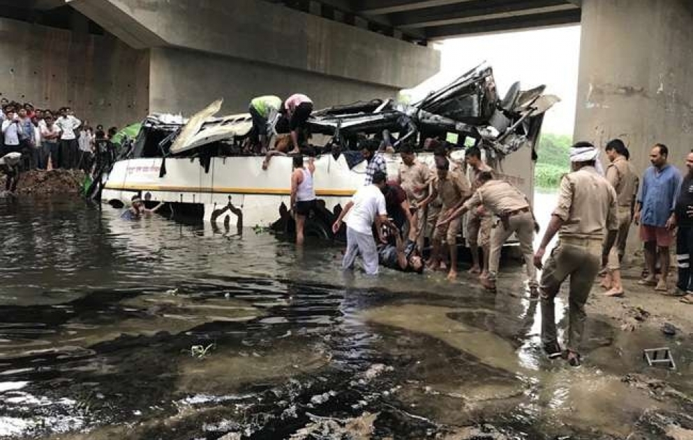 Inde: au moins 29 morts dans un accident d'autocar