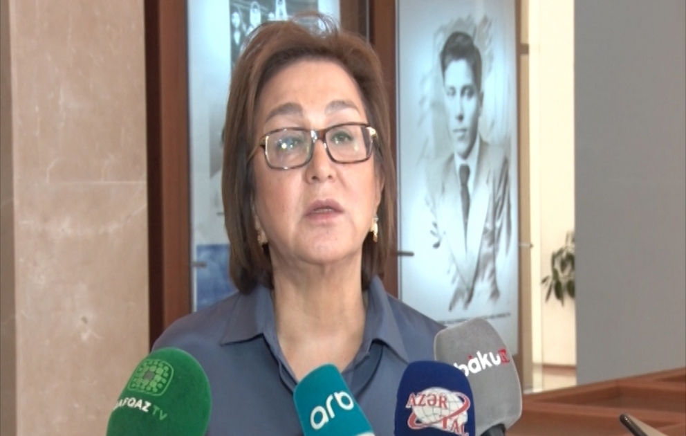 İxtisas seçimi edənlər ödənişsiz fəaliyyət göstərən “Abituriyent Məsləhət Mərkəzləri”nə müraciət edə bilər