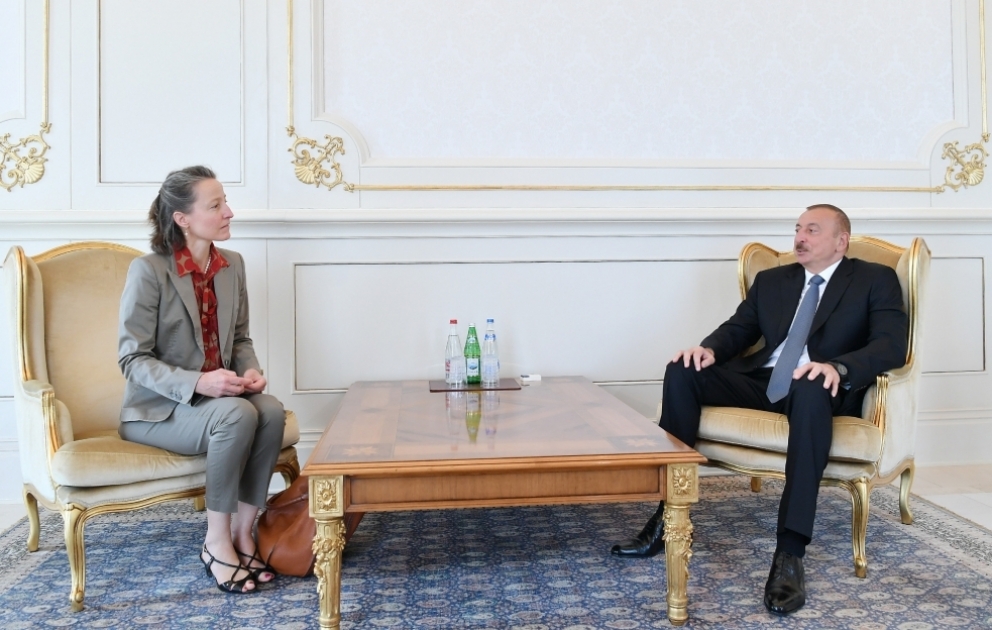 Le président Ilham Aliyev a reçu les lettres de créance de la nouvelle ambassadrice suisse en Azerbaïdjan