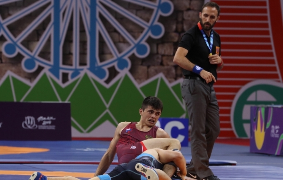 Freestyle wrestler Heybatov becomes champion of EYOF Baku 2019