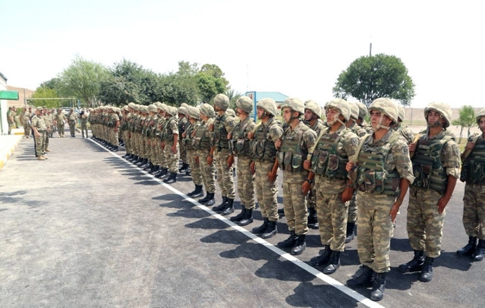 Müdafiə naziri cəbhəboyu zonada yeni hərbi obyektin açılışında iştirak edib