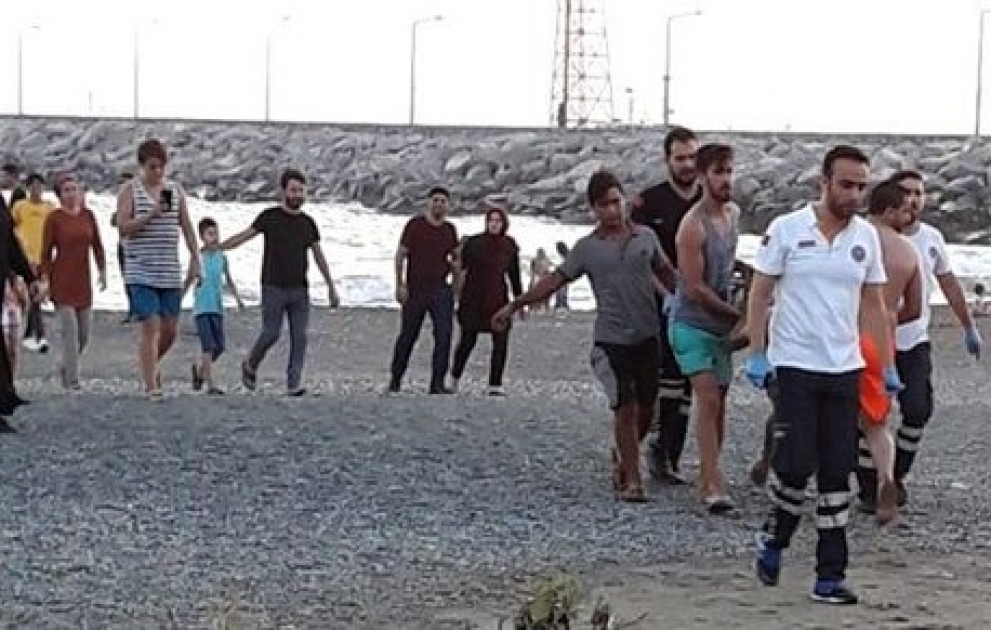 Dənizdə boğulan şəxsi belə xilas etdilər