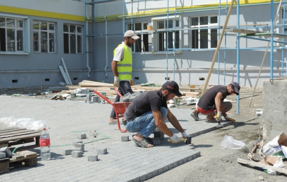 Qubada iki böyük məktəb binası inşa edilir