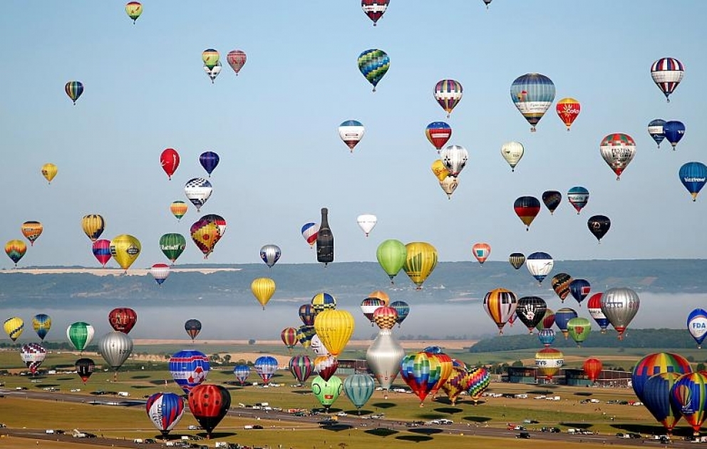 Festival in Frankreich: 456 Ballons gleichzeitig in der Luft