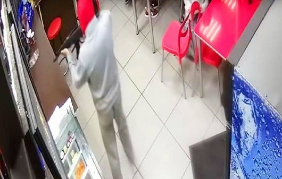 Two students came up with a crazy idea to ‘rob’ a bistro