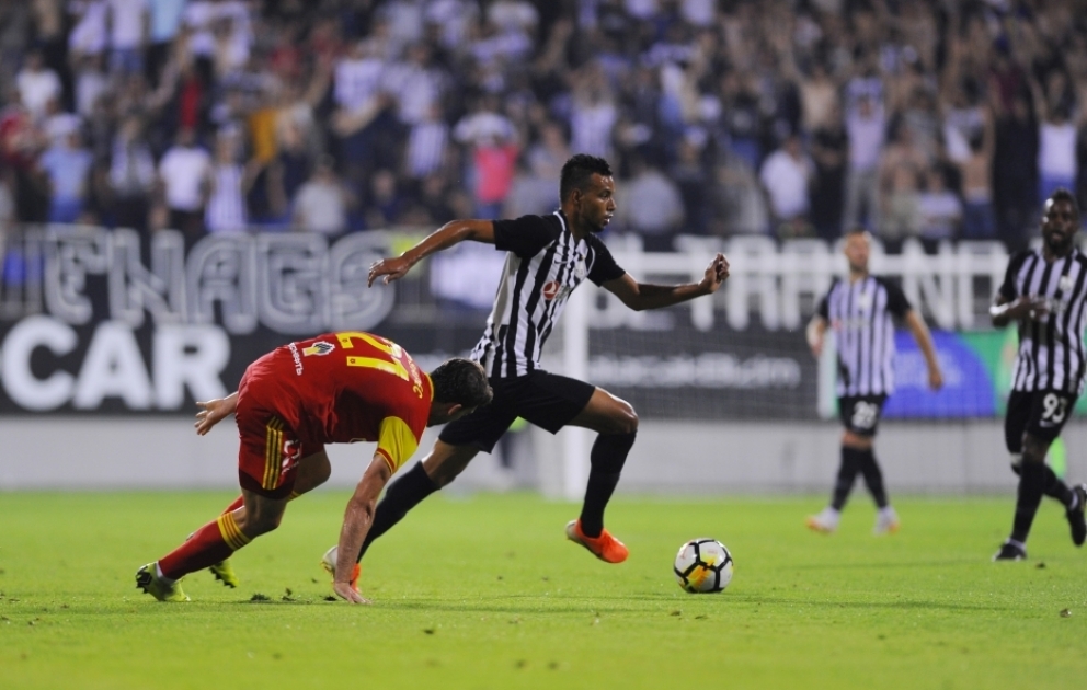 “Neftçi” komandası “Arsenal”ın (Tula) qapısından üç cavabsız top keçirib