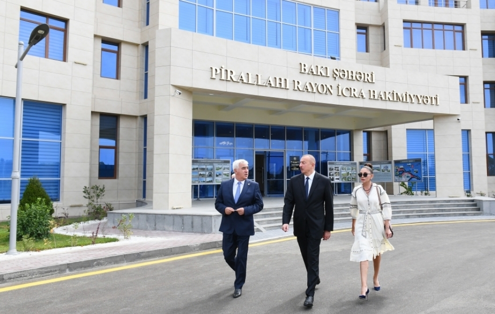 President Ilham Aliyev viewed conditions created at new administrative building of Pirallahi District Executive Authority
