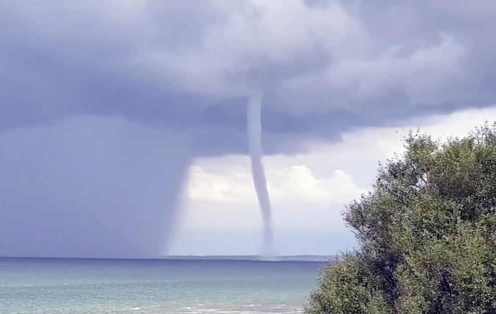 Danimarka ilə İsveçi birləşdirən boğazda tornado göründü