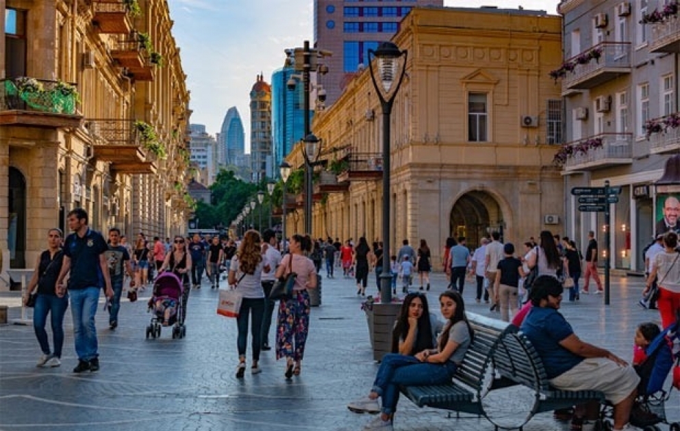 Численность населения Азербайджана выросла на 0,4%