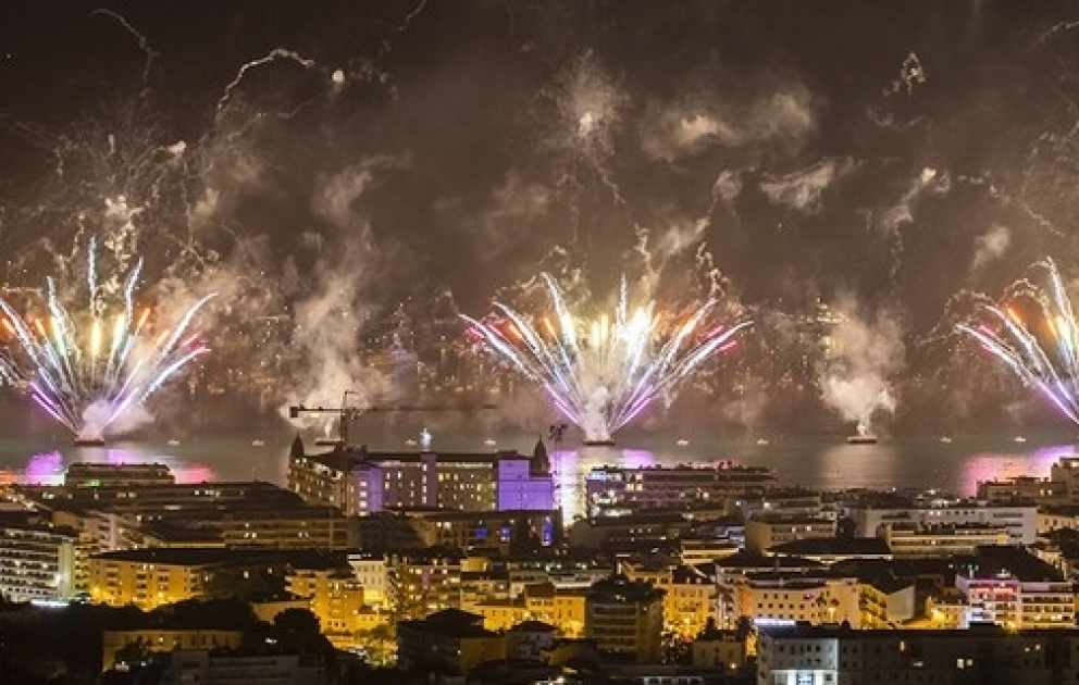 Fransada pirotexnika şousunda 13 nəfər xəsarət alıb