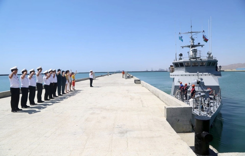 Kazakhstan’s warship left Baku port