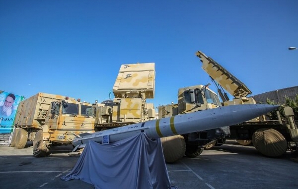İran yeni raketini sınaqdan keçirib