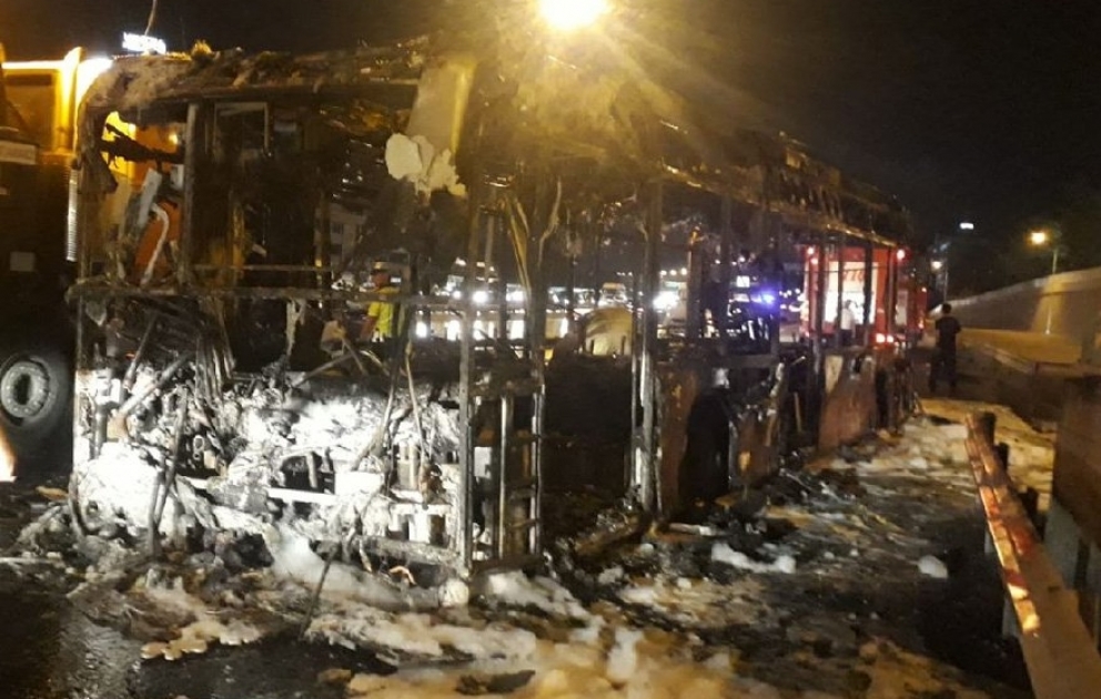 Sərnişin avtobusu yandı - Türkiyədə