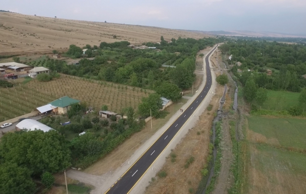 Qəbələdə 19 kilometrlik yolun yenidən qurulması yekunlaşıb
