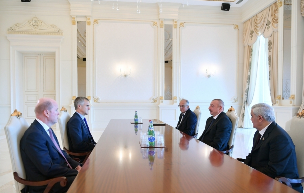 President Ilham Aliyev received delegation led by chairman of BP Board