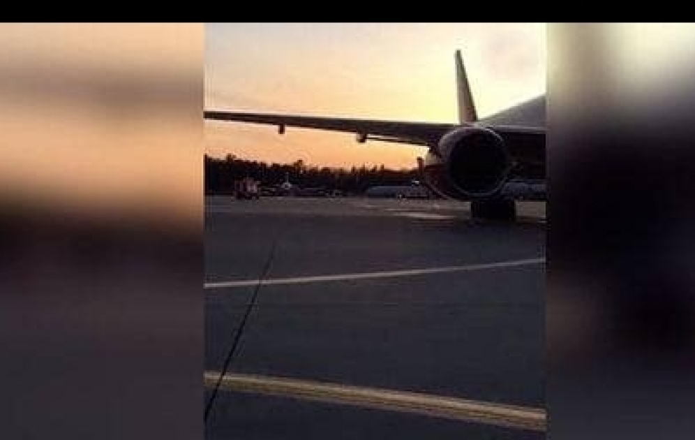 Самолет загорелся перед взлетом в "Шереметьево"