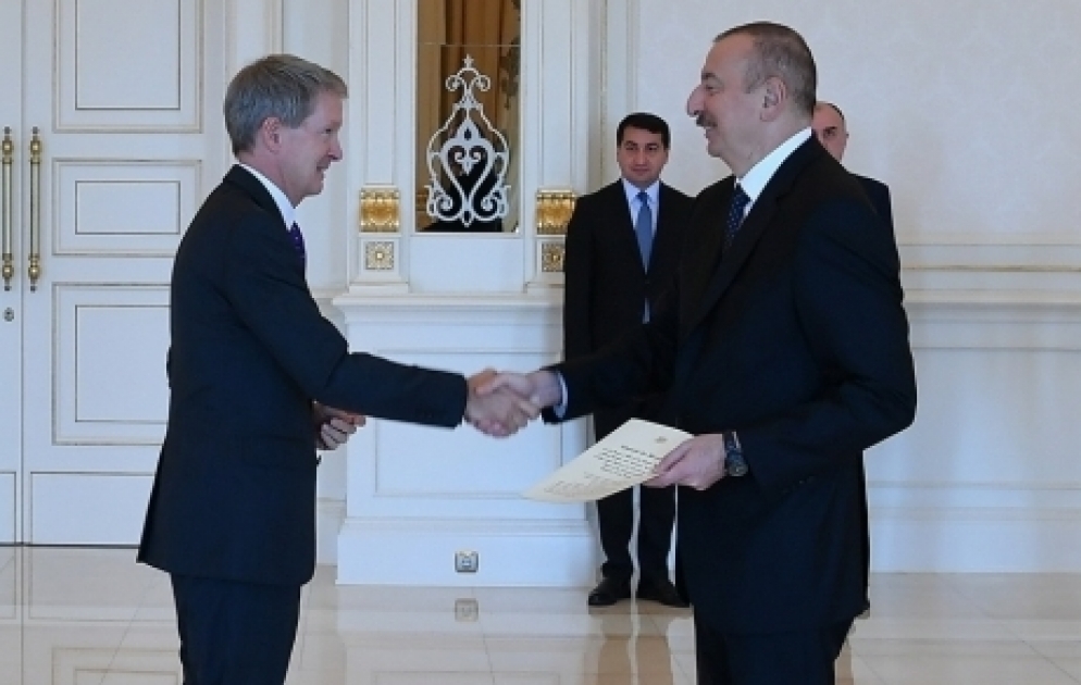 Entretien du président de la République avec le nouvel ambassadeur de Grande-Bretagne