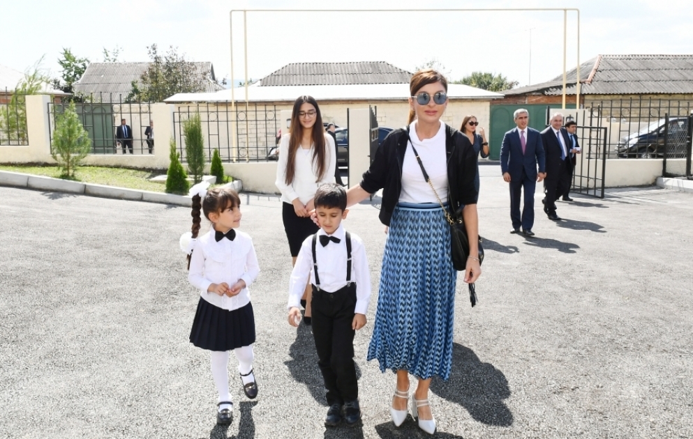 Birinci vitse-prezident Mehriban Əliyeva İsmayıllı şəhərində uşaq bağçasının açılışında iştirak edib
